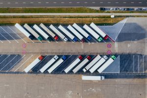 parked-trucks-kgopcmppt7c